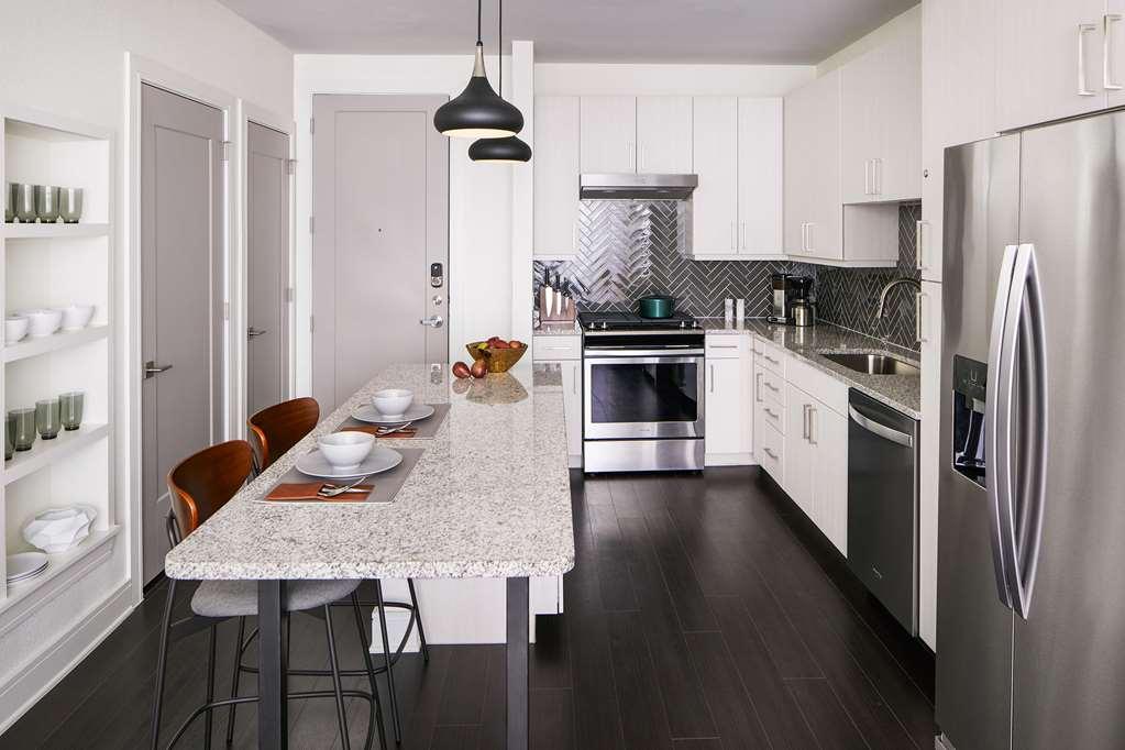 Sentral East Austin At 1614 E. Sixth Hotel Bagian luar foto